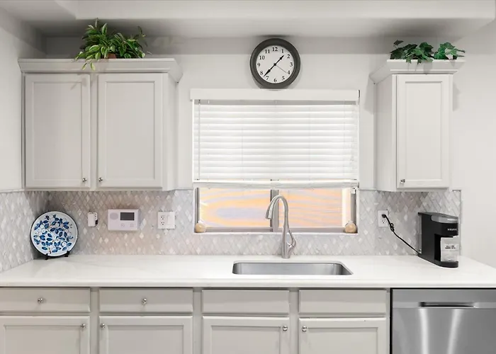 Holiday home Pool Grill Games Chill - Awaits